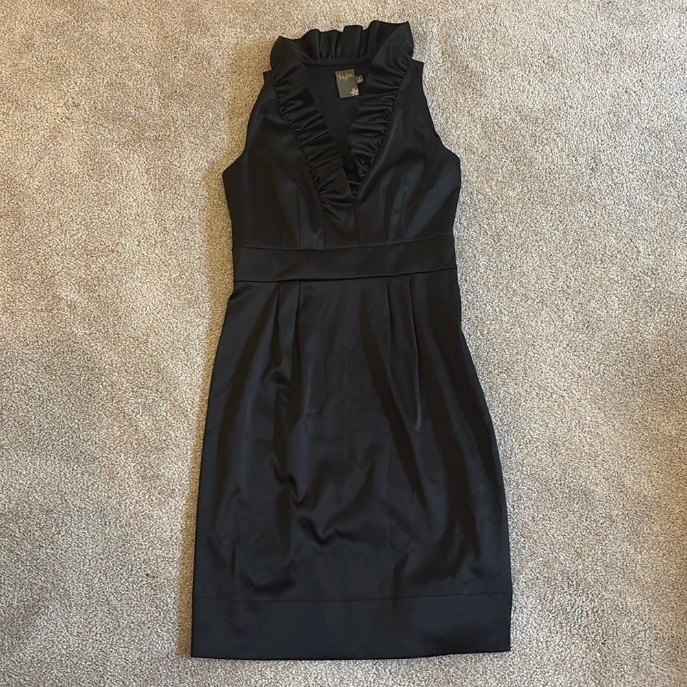 TAYLOR Sheath Dress Black Size 2 Little Black Dress